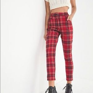 UO Plaid Tapered Mom Pant
